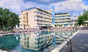 Hotel s bazénem
