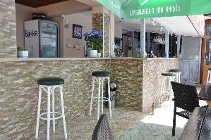 pool bar