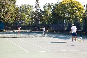 Tennis court - extra fee