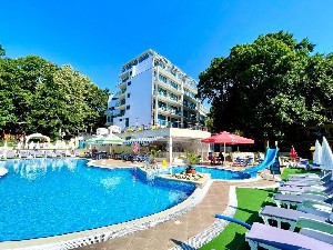 Hotel s bazénem