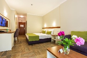 Hotel LJULJAK wakacje