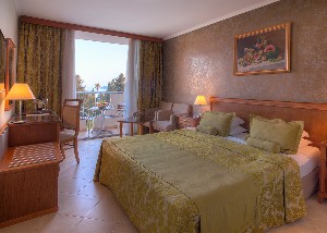 Standard SeaView Room