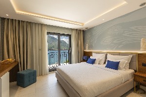 HUMA DELUXE BAY VIEW ROOM