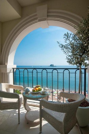Superior SeaView Room