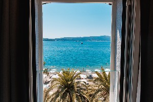 Superior Room (SeaView)