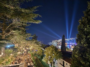 Garden Bar