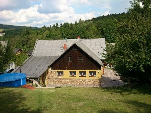 Chalupa Mladkov s venkovním bazénem, vyčepem a saunou - v Orlických horách