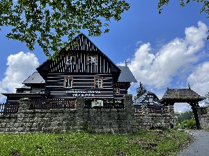 Hotel HOTEL TŘI RŮŽE wakacje