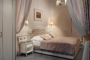 Hotel AMBASSADOR ZLATA HUSA wakacje