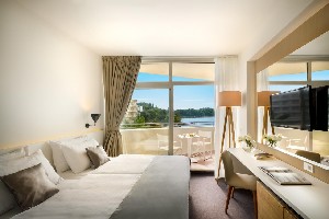 Hotel REMISENS HOTEL ALBATROS wakacje