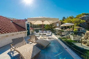 Penthouse Suite (SeaView, Private Jacuzzi Terrace)