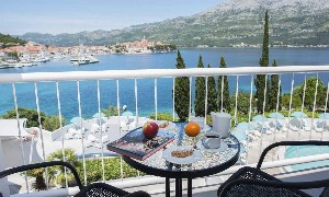 Superior room with seaside balcony