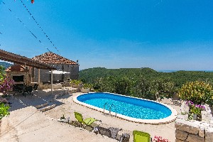Apartmány s bazénem