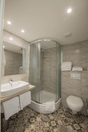 Comfort Room (SeaSide, Balcony)