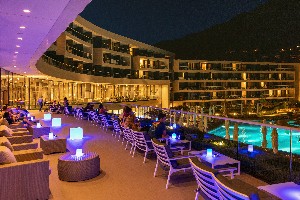 Piano bar terrace