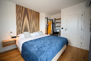 One bedroom apartment, balcony