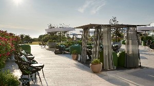 Garden Bar