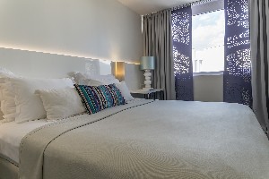 Single Room Hotel Atrium View