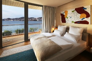 Deluxe Room (Balcony)