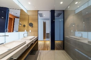 Deluxe Room (Balcony)