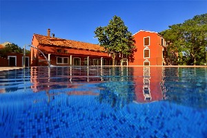 Hotel s bazénem 