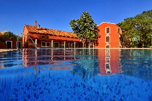 Hotel s bazénem