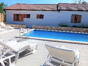 Apartmány s bazénem