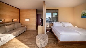 Comfort Room (Balcony)