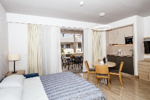 Hotel ZATON HOLIDAY RESORT - 4* APARTMENTS wakacje