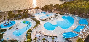 Hotel ZATON HOLIDAY RESORT - 4* APARTMENTS wakacje