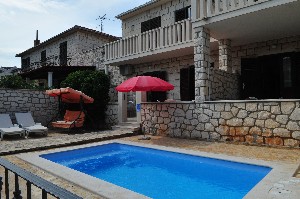 Apartmány s bazénem