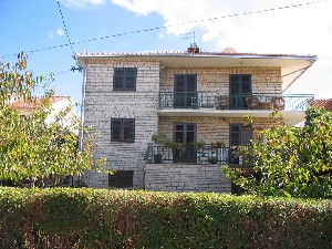 Apartmán - vkusně zařízený apartmán v domě příjemného majitele - Supetar