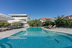Apartmány s bazénem