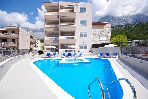 Apartmány s bazénem
