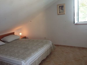 První ložnice