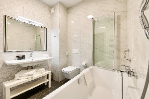 FRENCH SINGLE ROOM