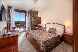 SUPERIOR ROOM WITH BALCONY