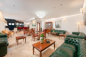 Lobby Bar