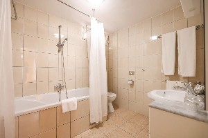 FamilyRoom (SeaView, Balcony) - Annex