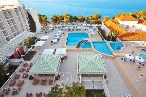 Hotel s bazénem