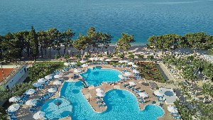 Hotel BLUESUN HOTEL NEPTUN & DEPANDANS MASLINIK wakacje