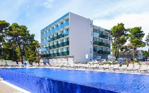 Hotel s bazénem