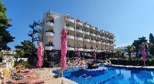 Hotel s bazénem 