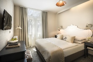 Standard single room