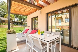 2 Bedroom Classic FamilyApartment (Park View)