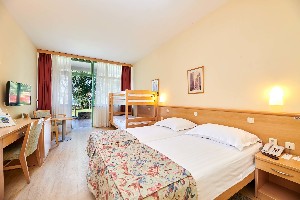 Classic room with balcony bunk bed Family