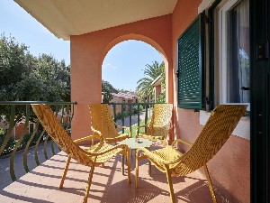 Hotel RESORT KOVERSADA ROOMS wakacje