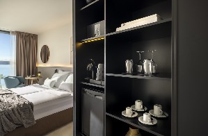 Luxury double room with sea view balcony
