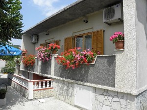 Apartmá zvenku