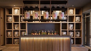 bar